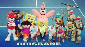 Roger Federer inspiring Brisbane's tennis kids at Pat Rafter Arena, Tennyson. Image: Brisbane International (Instagram: BrisbaneTennis)